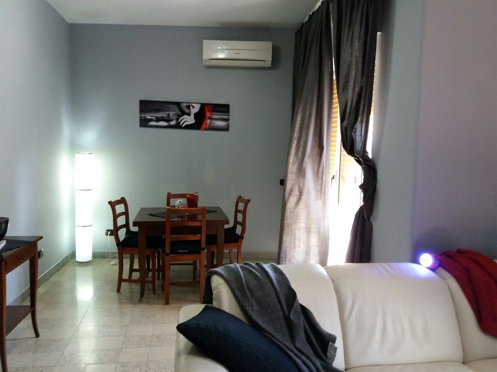 B&B Italia Napoli Εξωτερικό φωτογραφία