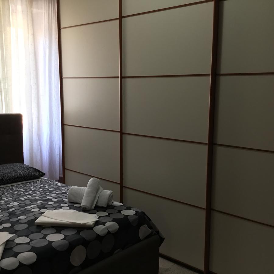 B&B Italia Napoli Εξωτερικό φωτογραφία
